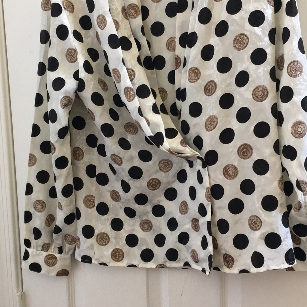 FINAL MARKDOWN Ladies’ Casual Corner petite blouse (6P)